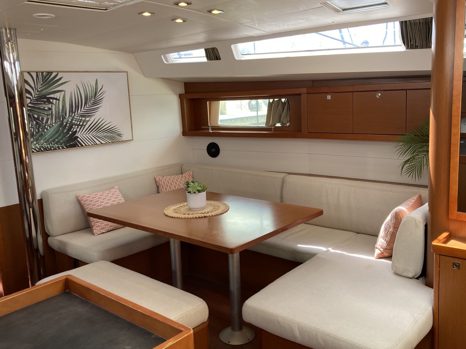 2018 Beneteau Oceanis 48