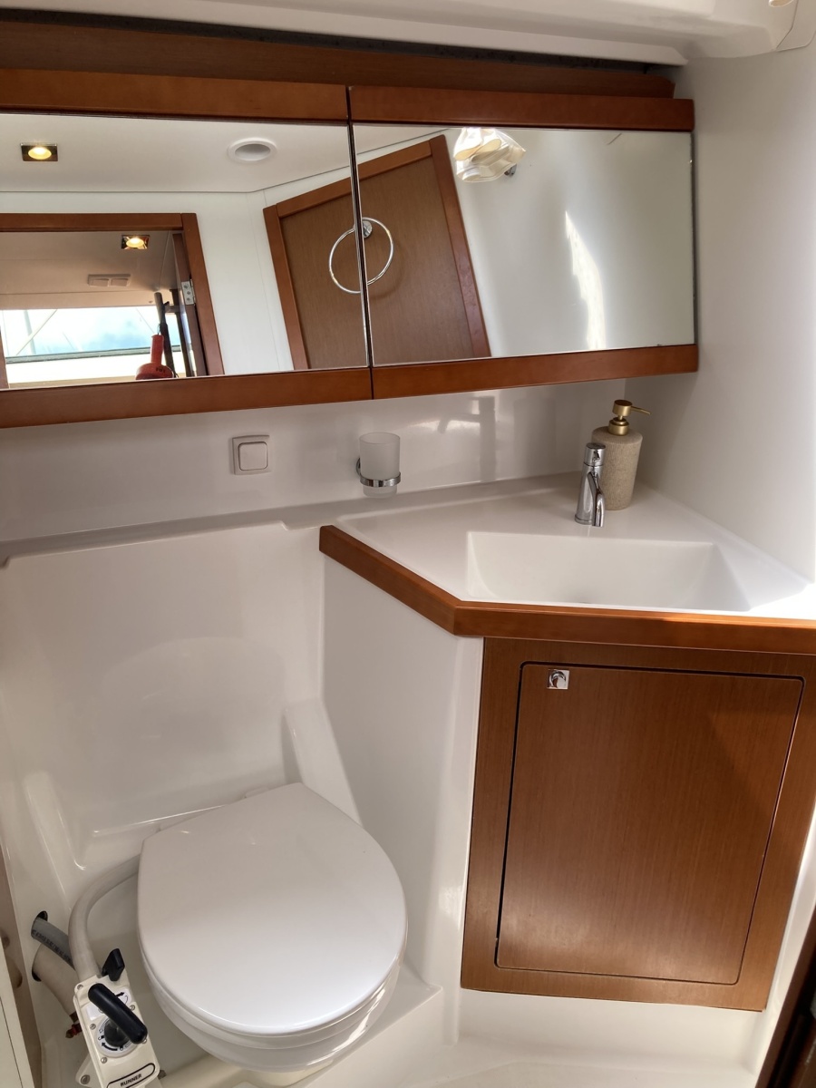 2018 Beneteau Oceanis 48