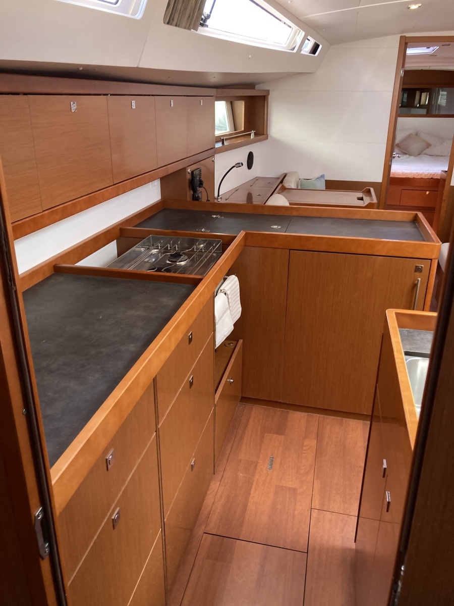 2018 Beneteau Oceanis 48