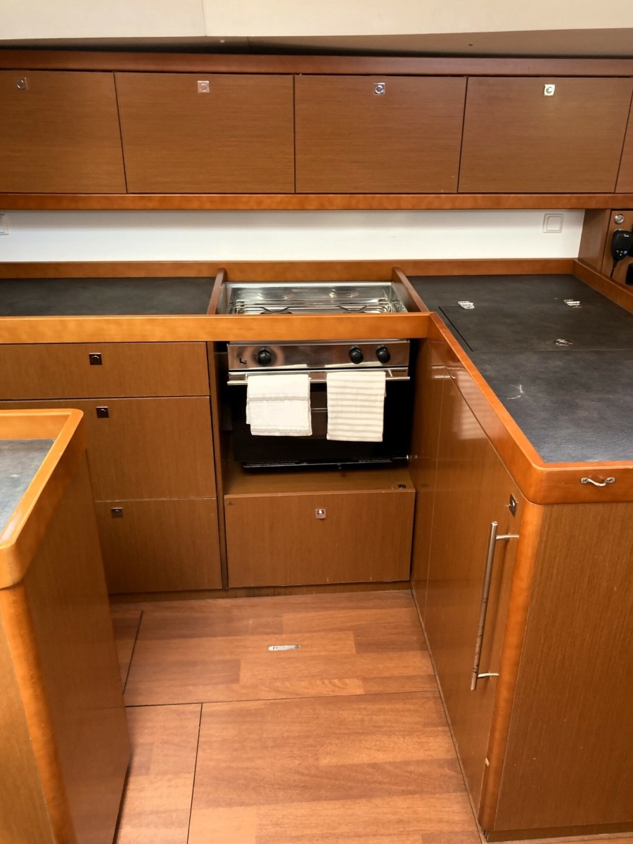 2018 Beneteau Oceanis 48