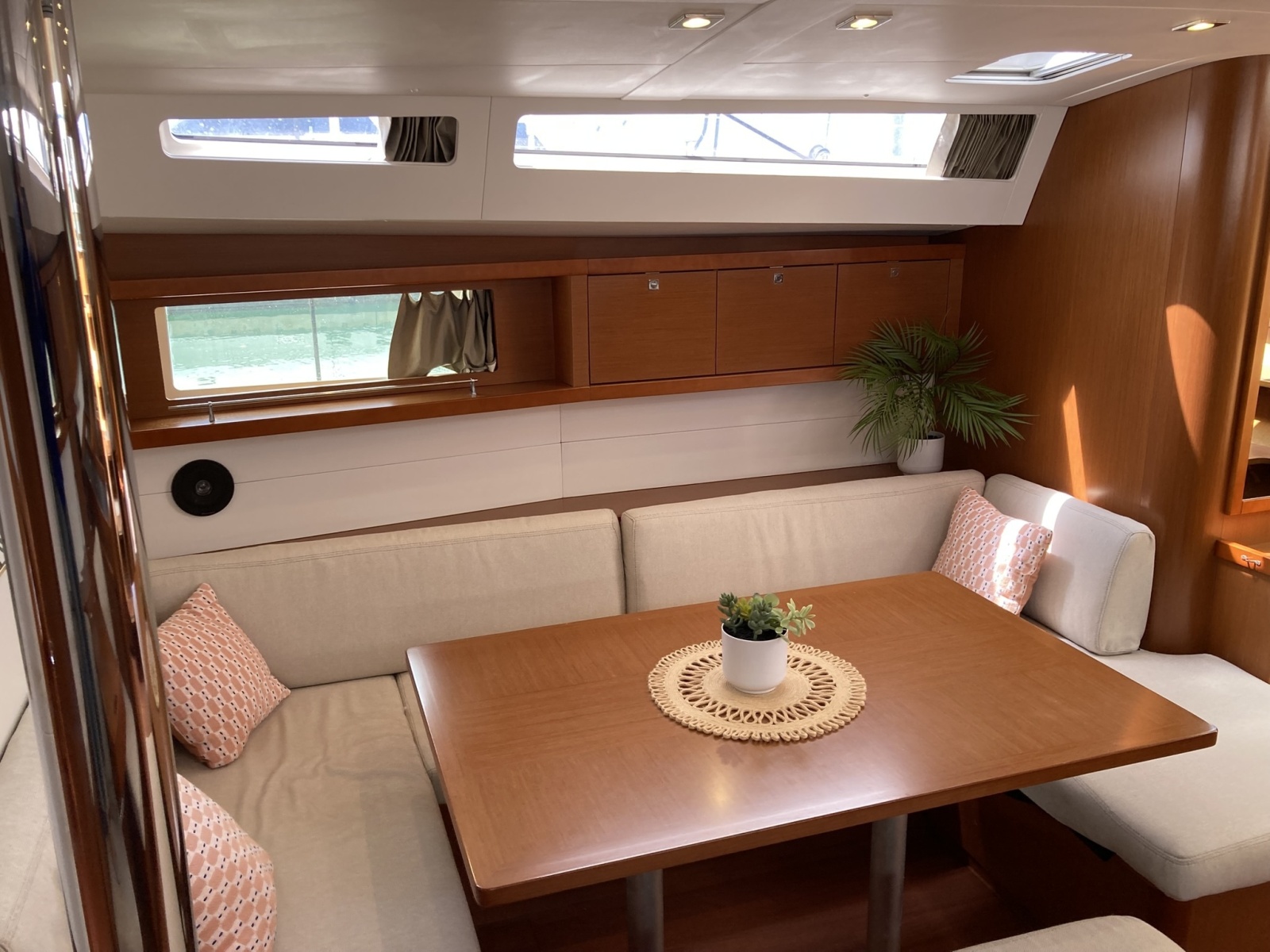 2018 Beneteau Oceanis 48