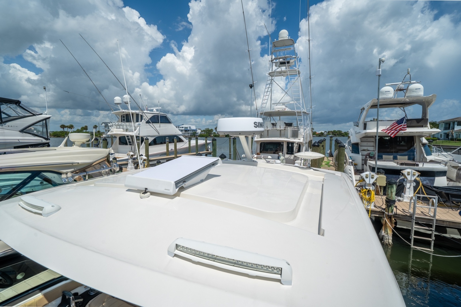 2025 Sea Ray 320 Sundancer