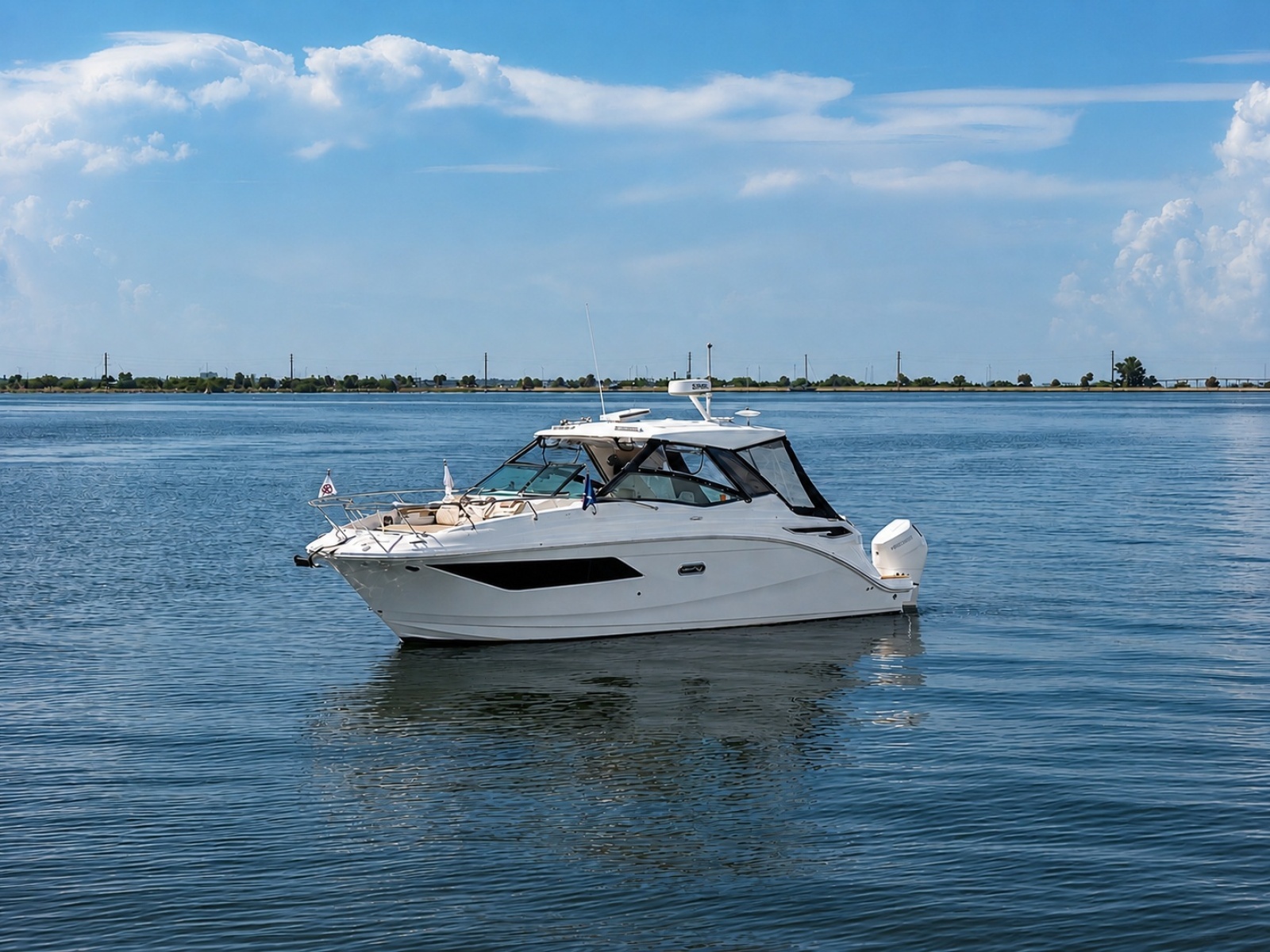 2025 Sea Ray 320 Sundancer