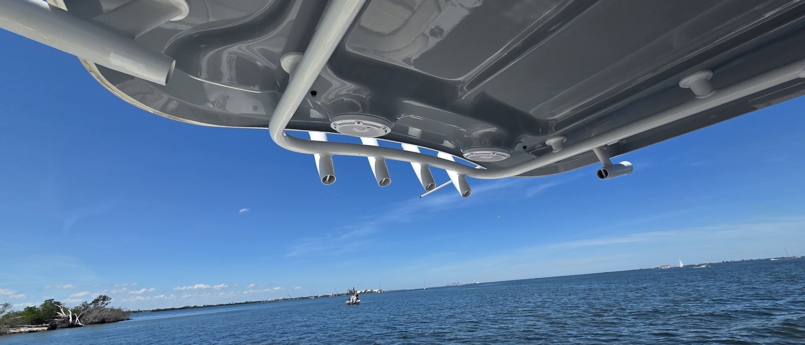 2021 Sea Hunt Escape 27 Center Console