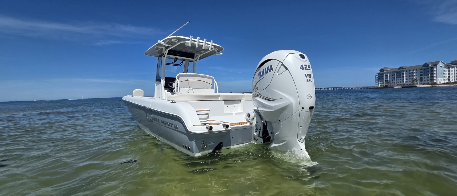 2021 Sea Hunt Escape 27 Center Console