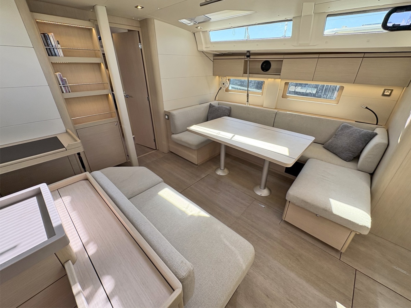 2020 Beneteau Oceanis 51.1