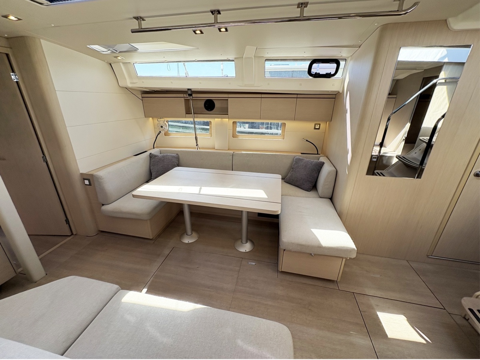 2020 Beneteau Oceanis 51.1