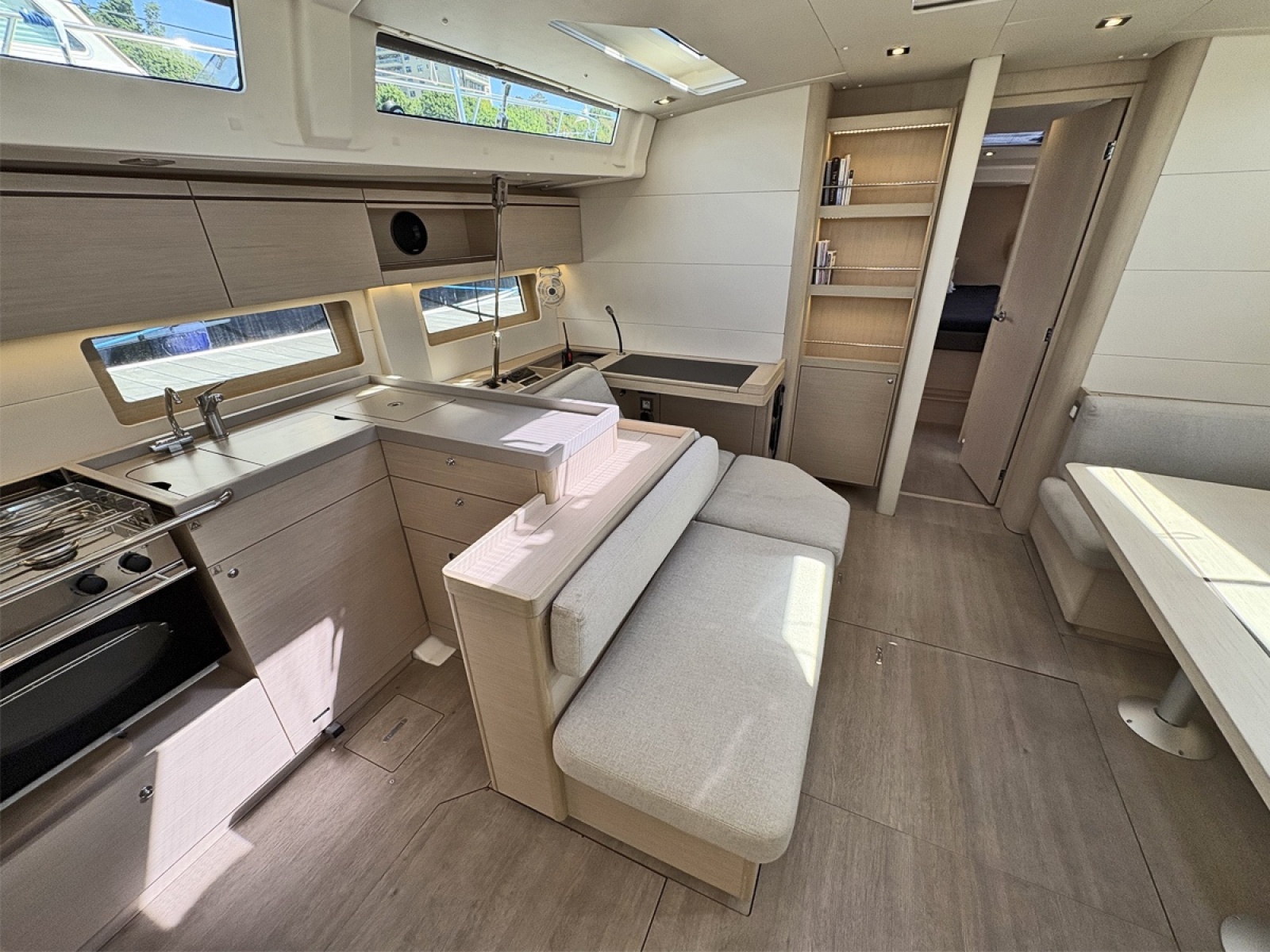 2020 Beneteau Oceanis 51.1