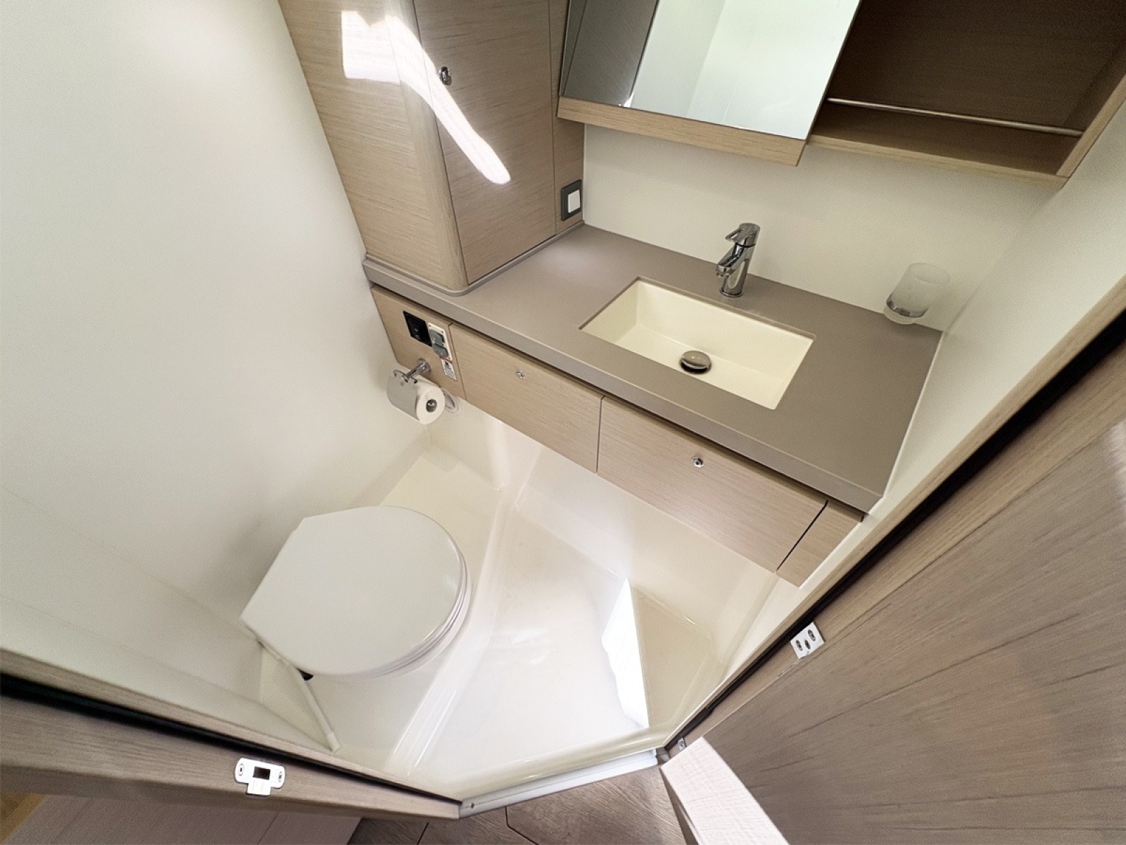 2020 Beneteau Oceanis 51.1