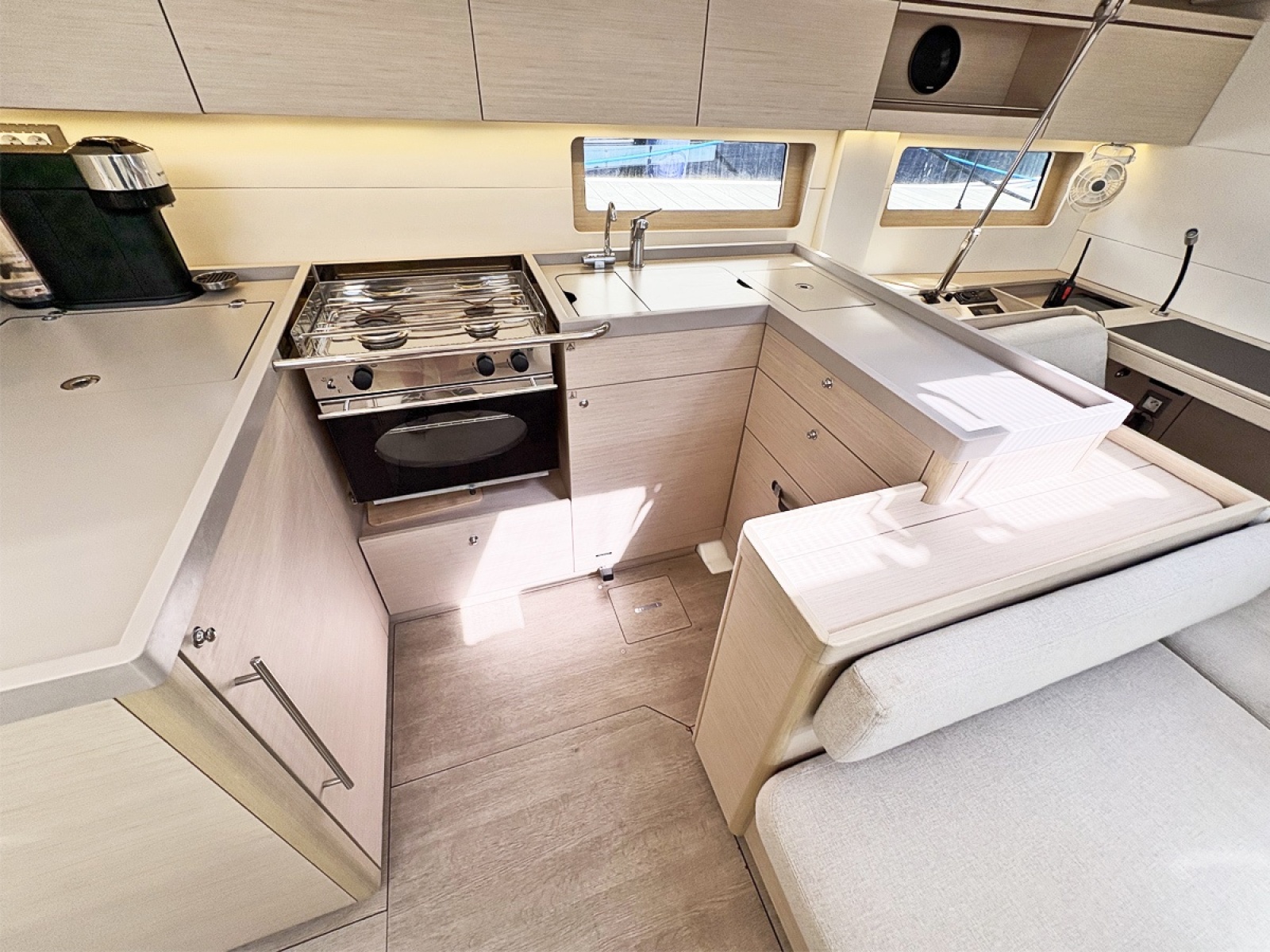 2020 Beneteau Oceanis 51.1