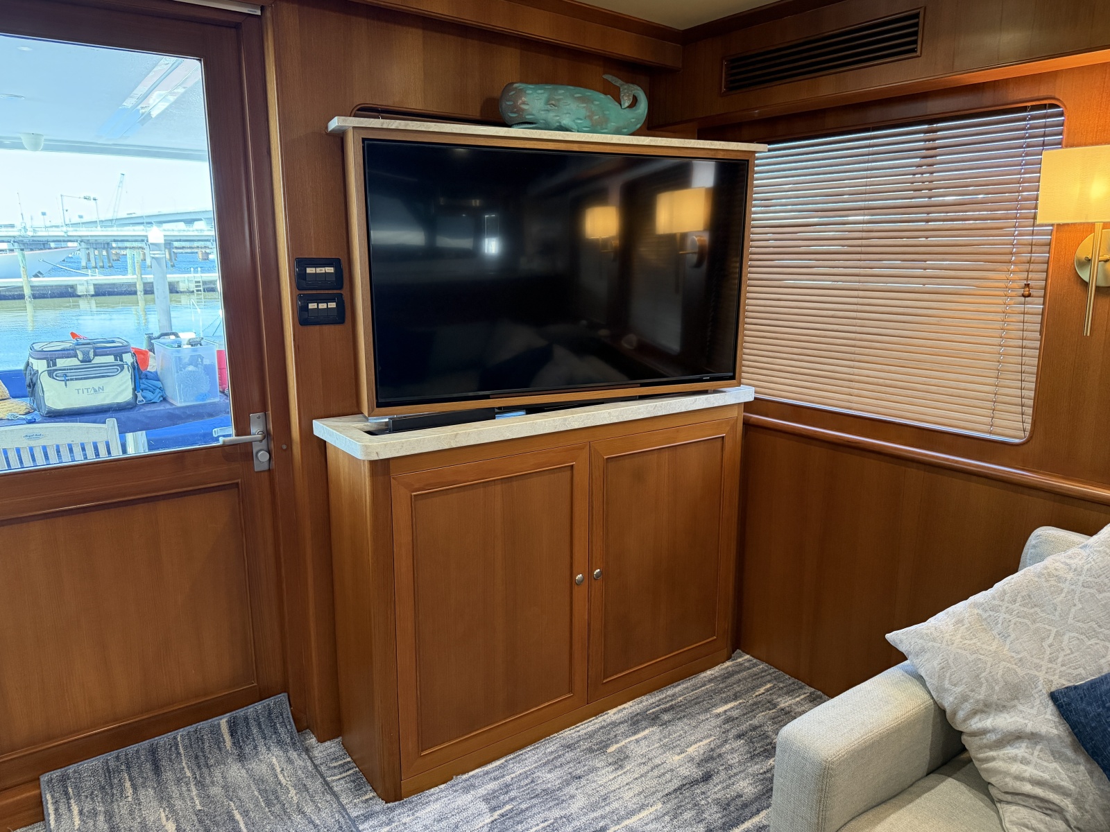 Ohana Yacht Photos Pics 