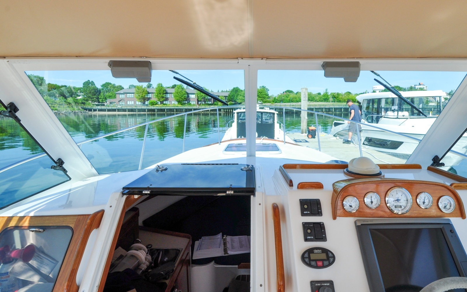 Hunt Surfhunter 29 - Judith Ann