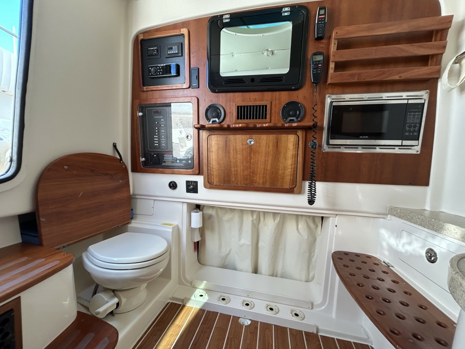 GW Cabin Head