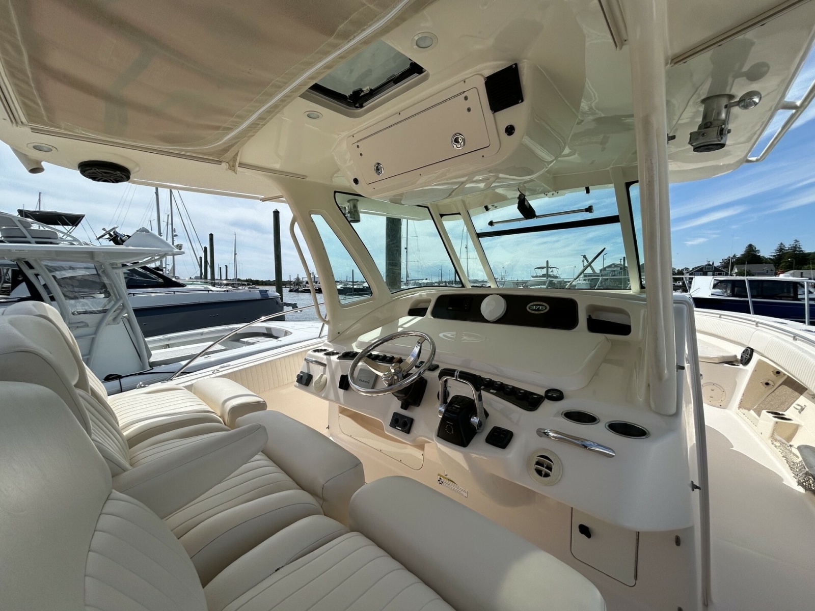 2014 Grady-White Canyon 376