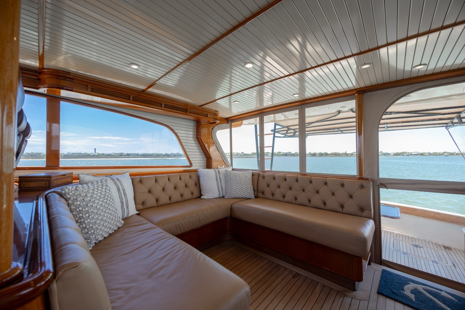 B 58ft Donzi Yacht For Sale