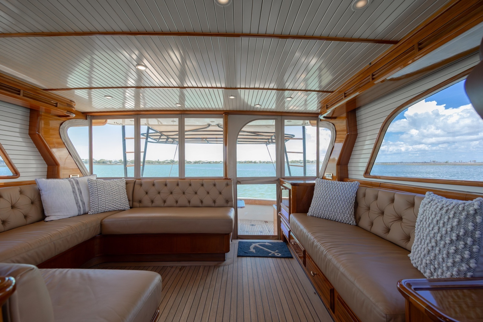 B 58ft Donzi Yacht For Sale
