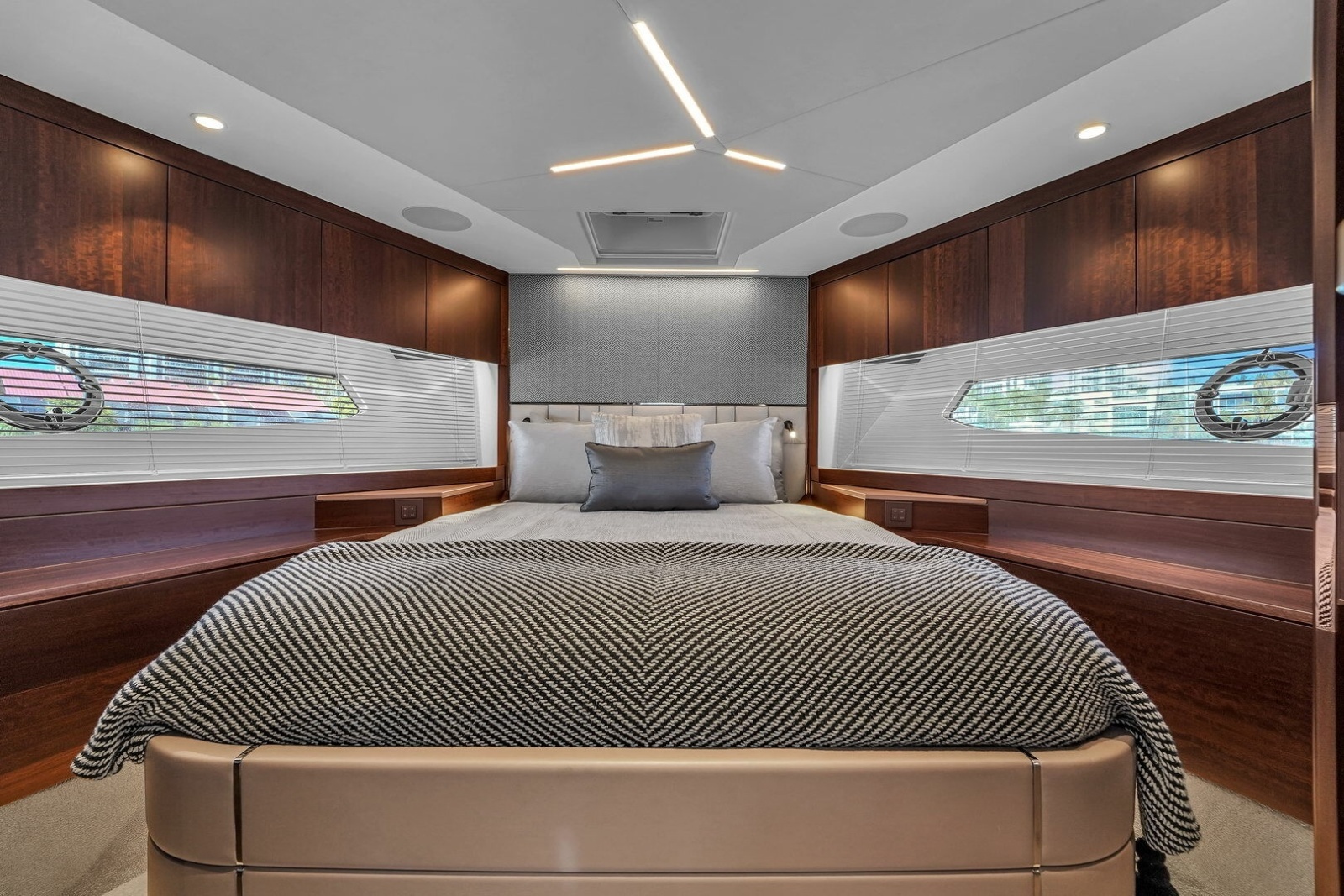 68ft Sunseeker Yacht For Sale