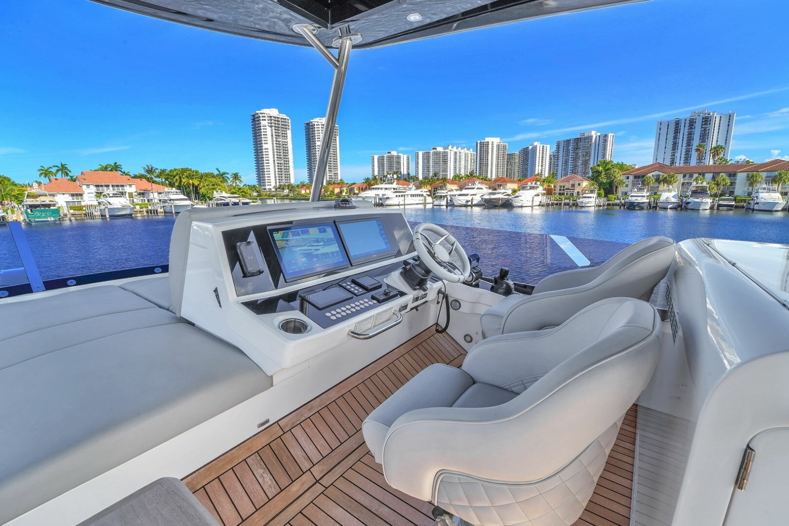 2023 Sunseeker Manhattan 68
