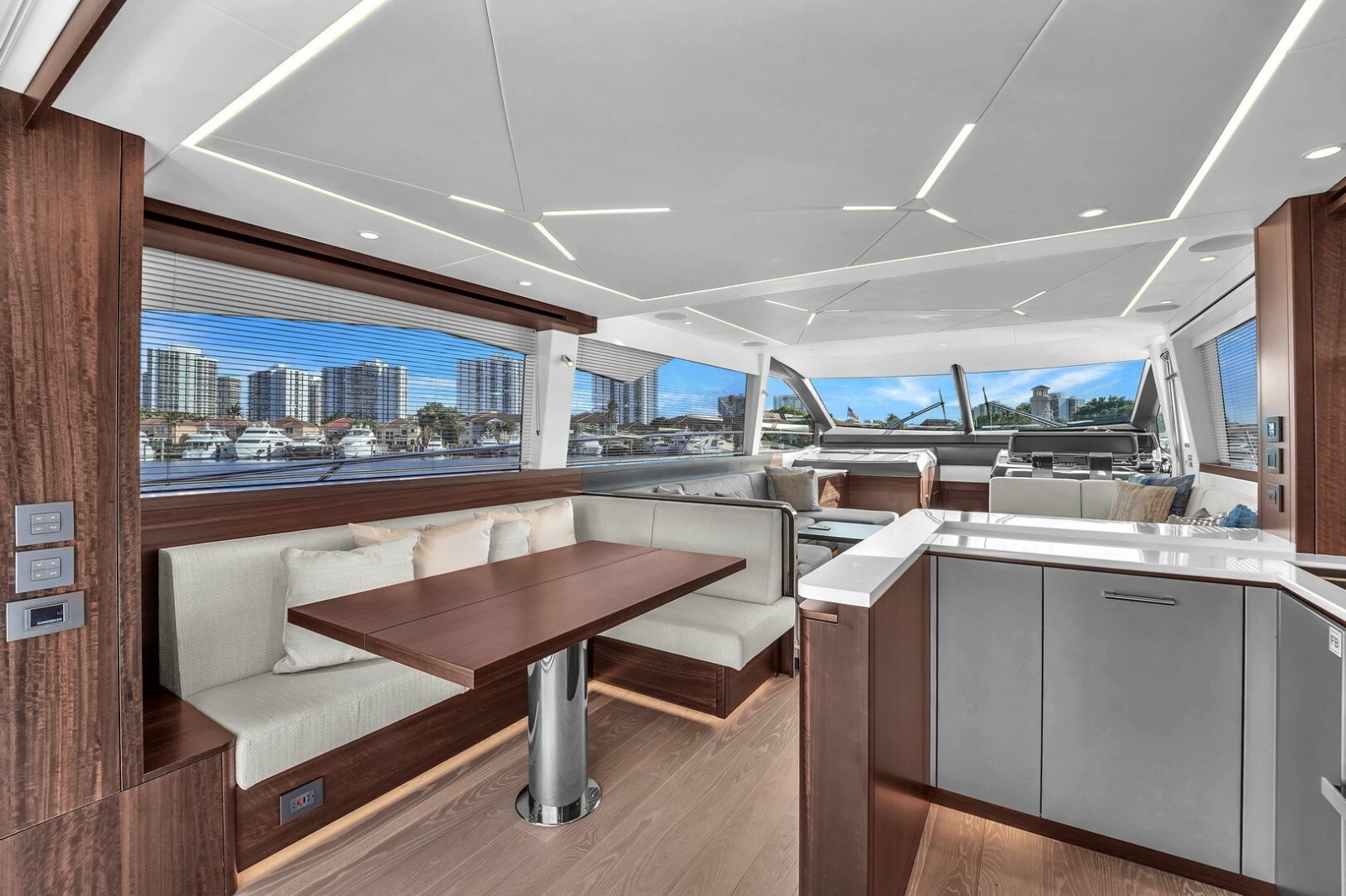 2023 Sunseeker Manhattan 68