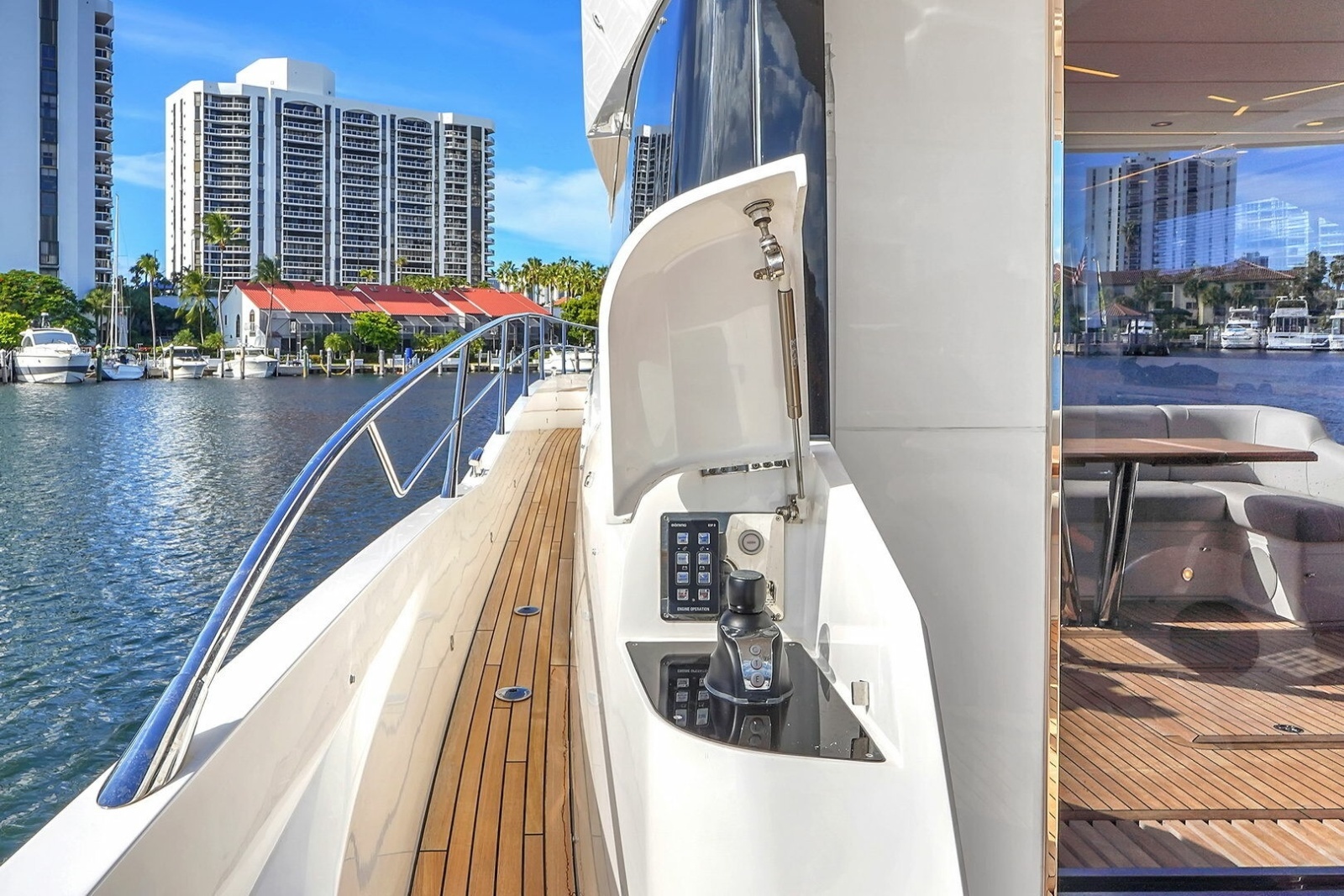 68ft Sunseeker Yacht For Sale