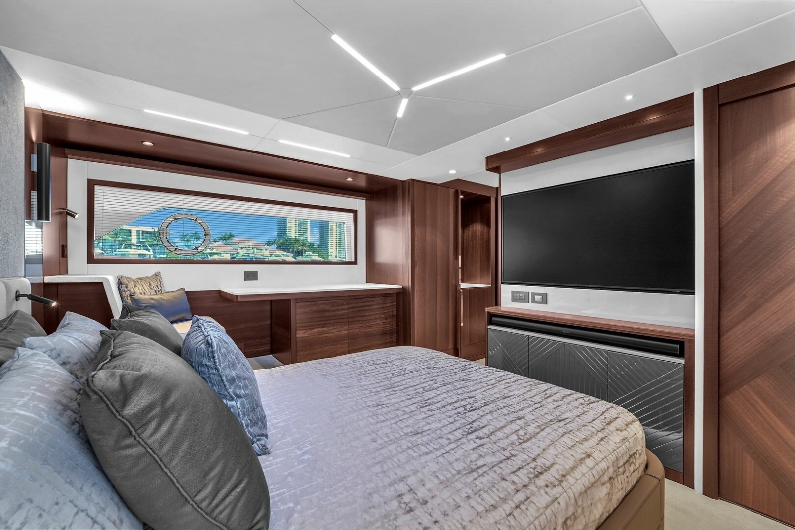68ft Sunseeker Yacht For Sale