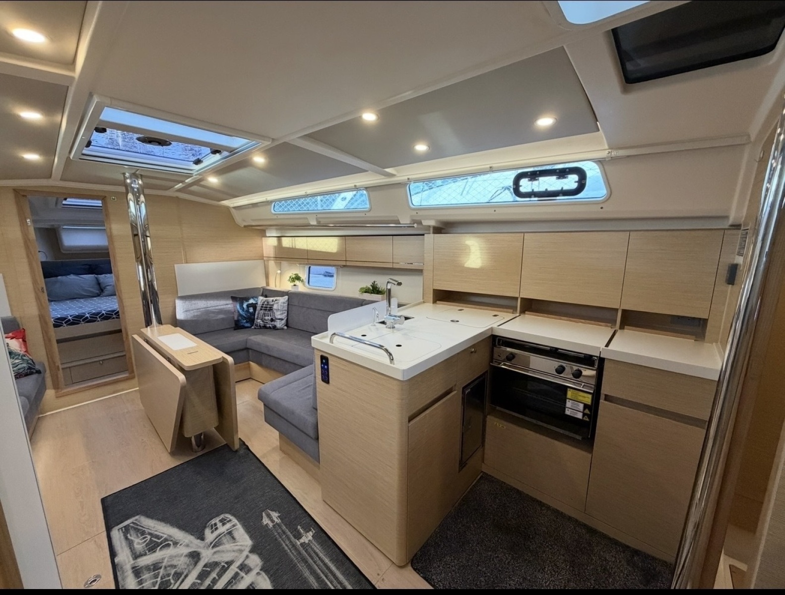 2022 Hanse 418