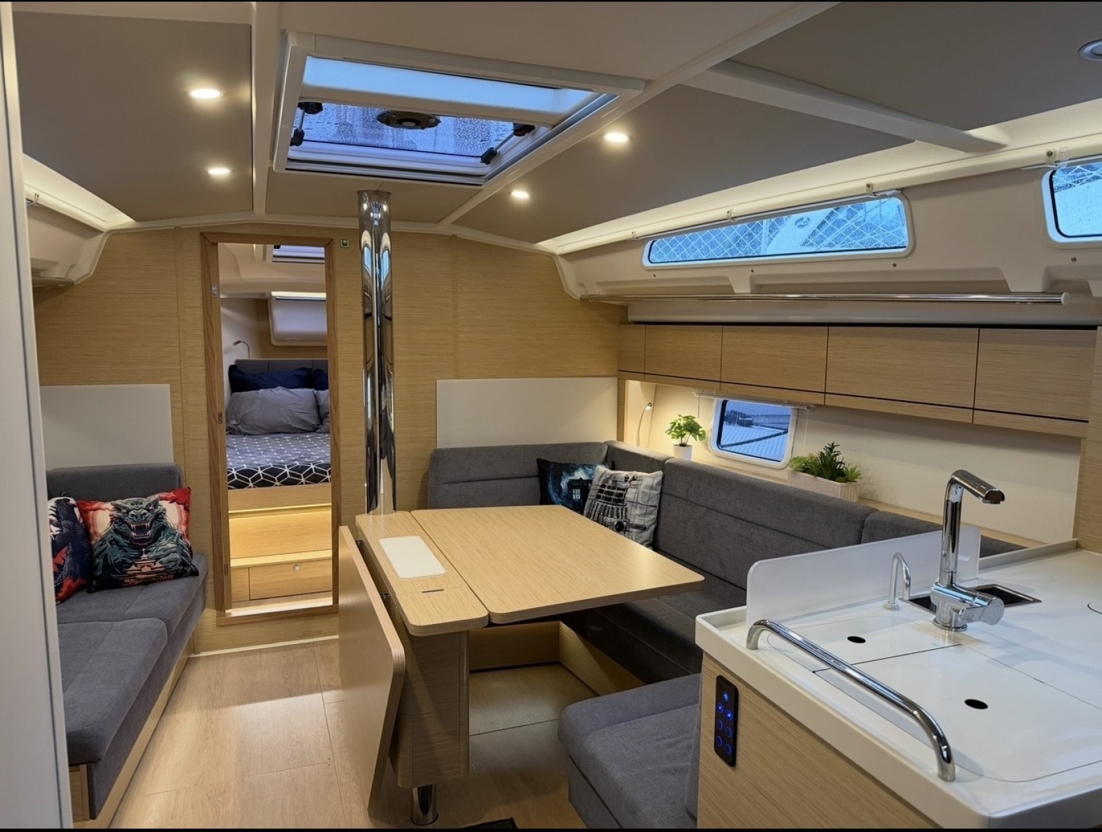 2022 Hanse 418