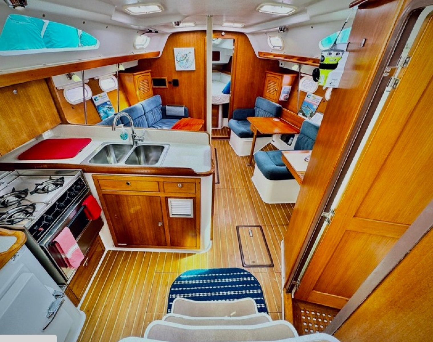 2004 Catalina 387