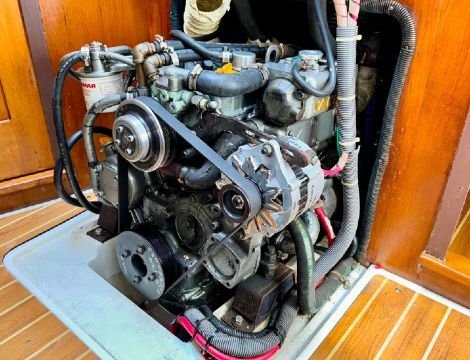 2002 Catalina 387