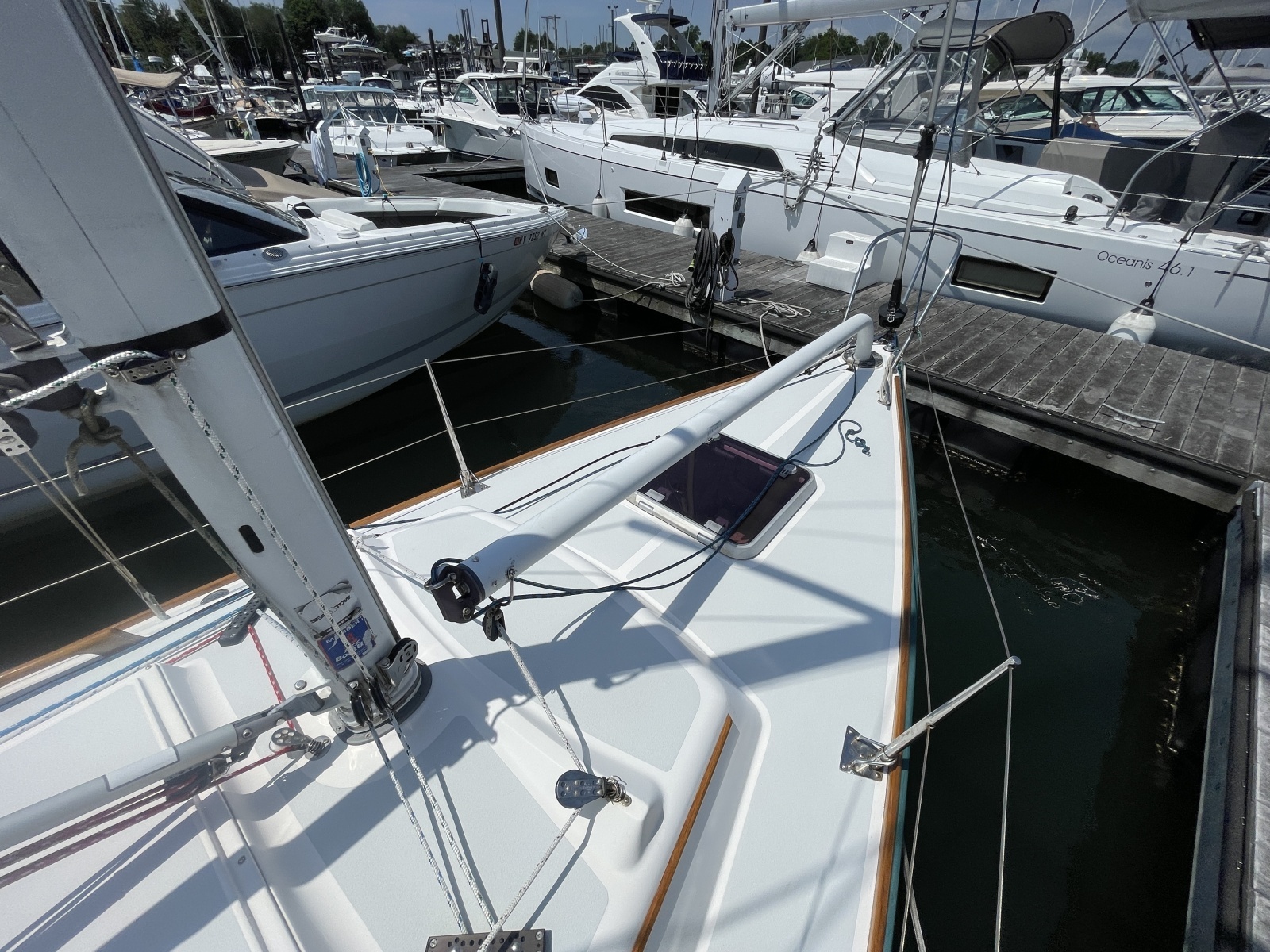 Water Music 28ft Alerion Yacht For Sale