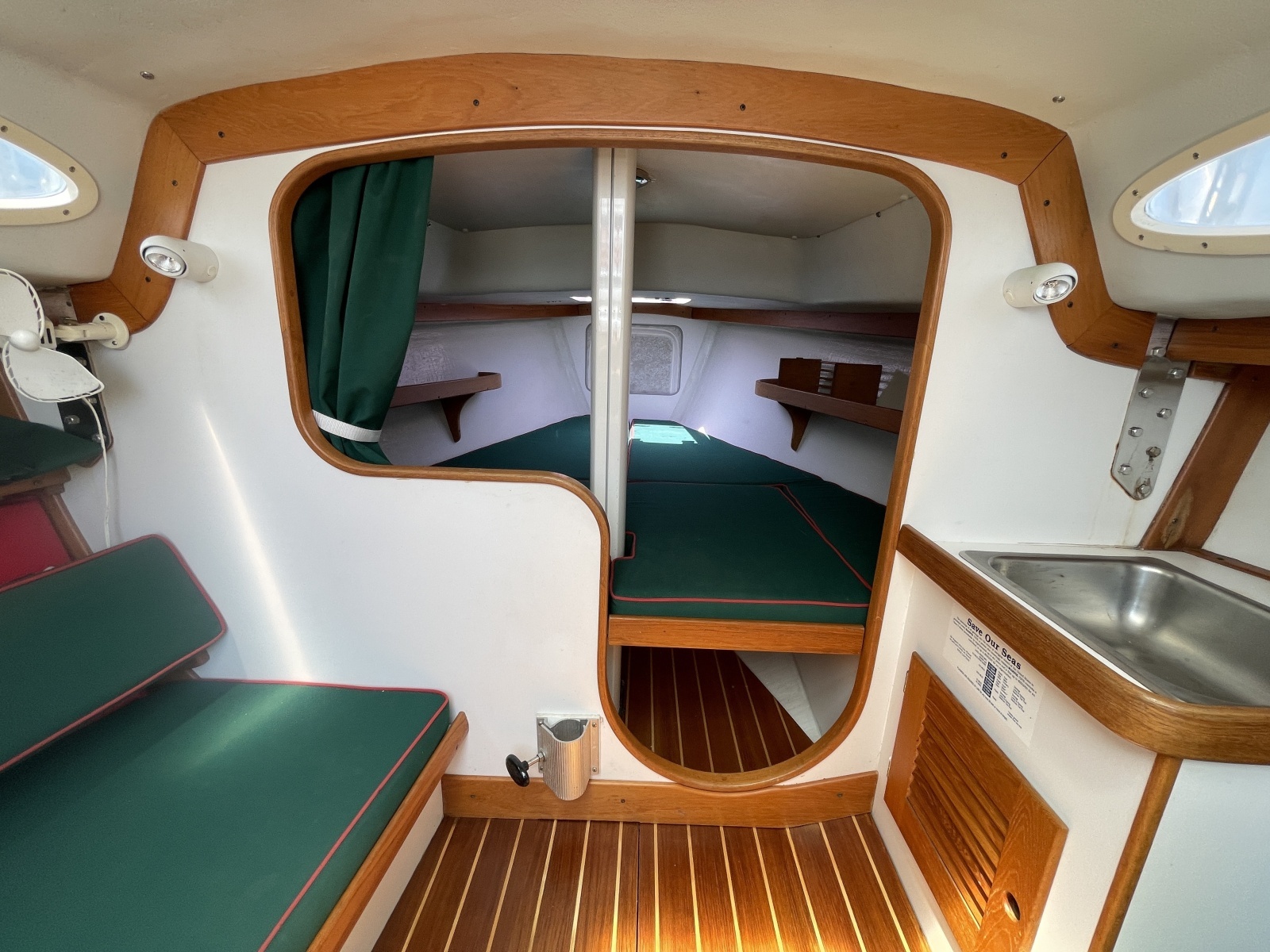Water Music 28ft Alerion Yacht For Sale