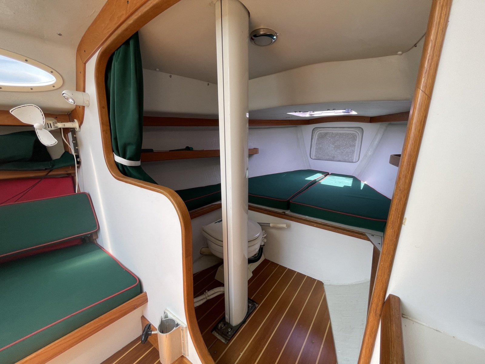 Water Music 28ft Alerion Yacht For Sale