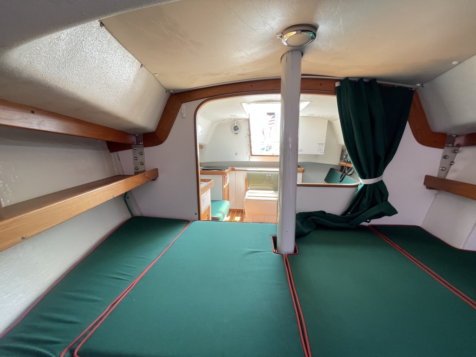 Water Music 28ft Alerion Yacht For Sale