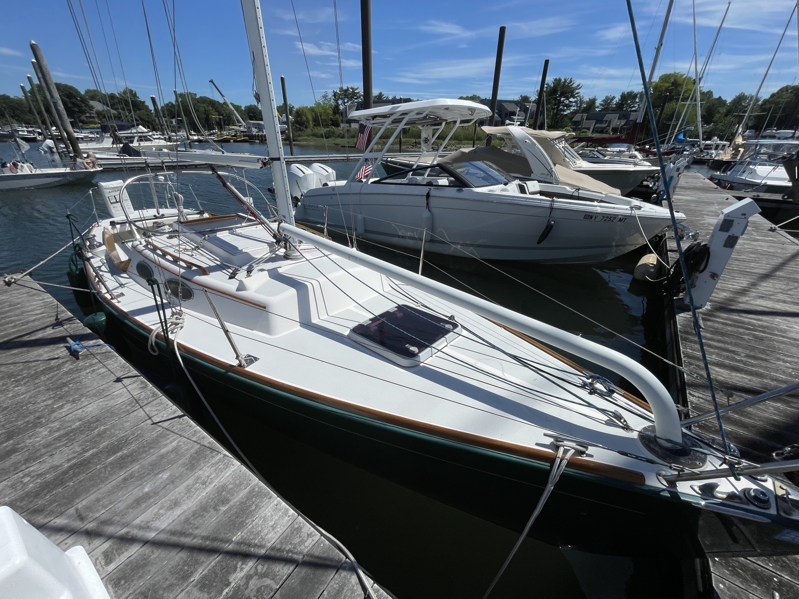Water Music 28ft Alerion Yacht For Sale