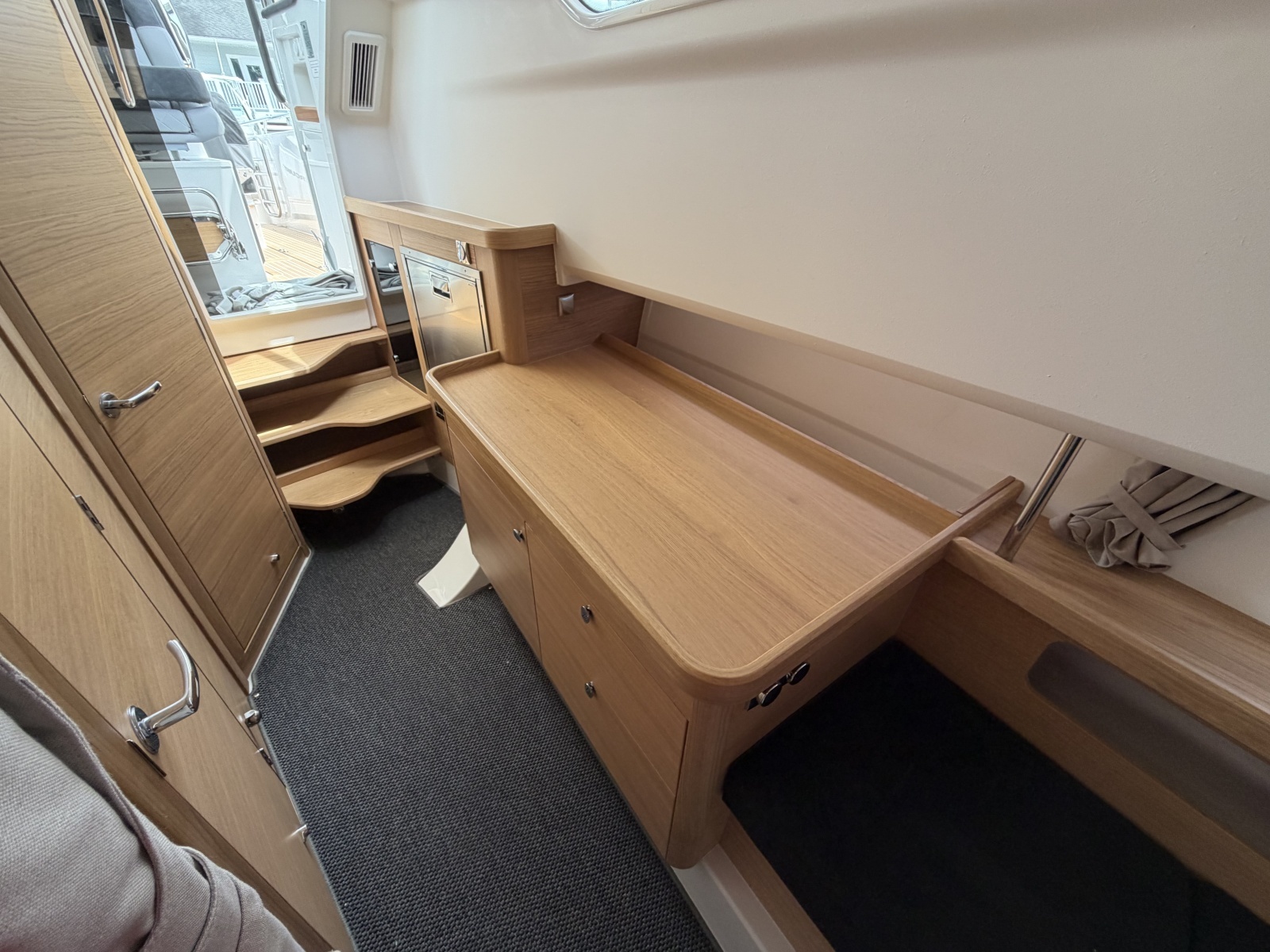 HULL 298 40ft Nimbus Yacht For Sale