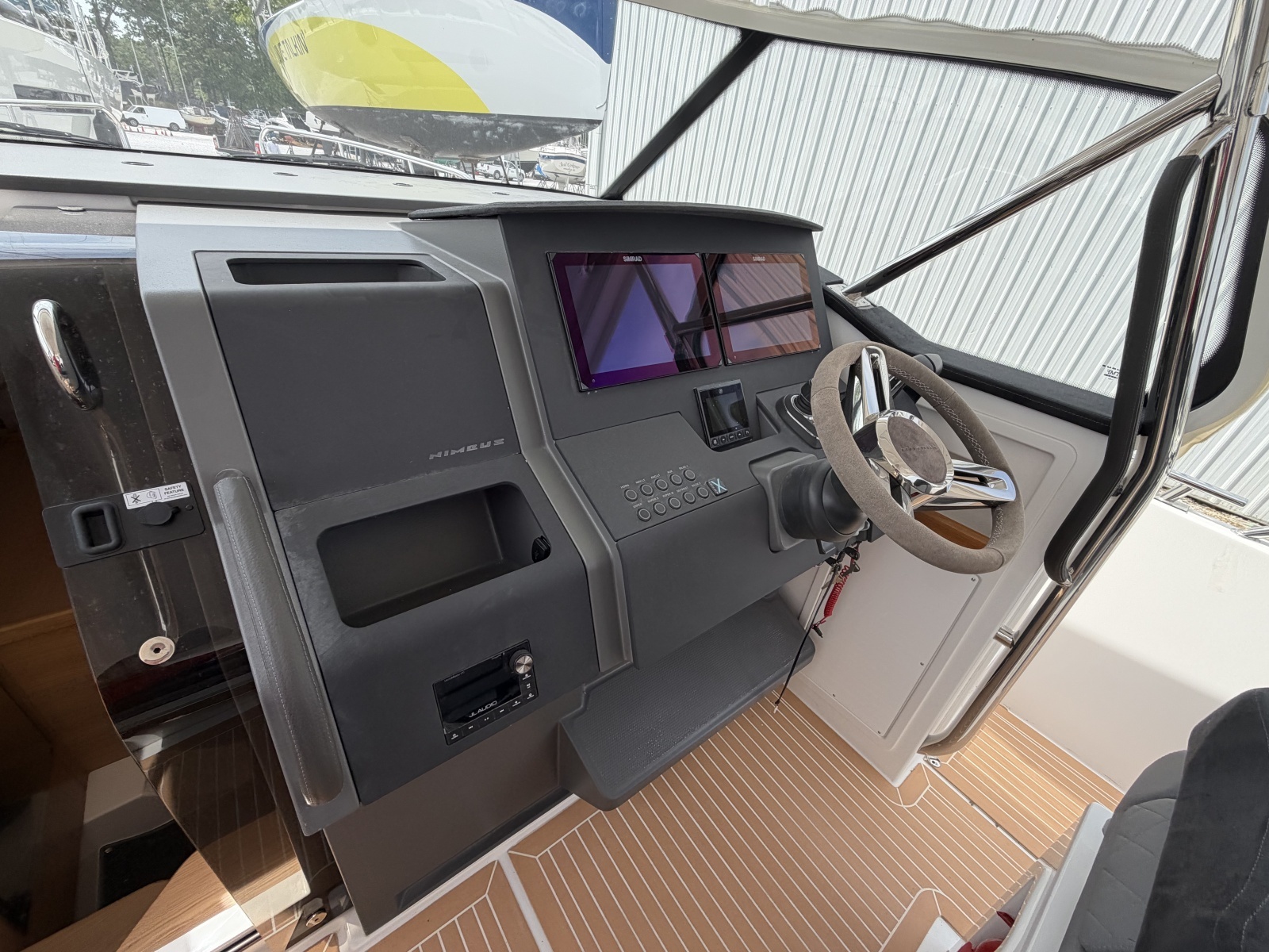 HULL 298 40ft Nimbus Yacht For Sale