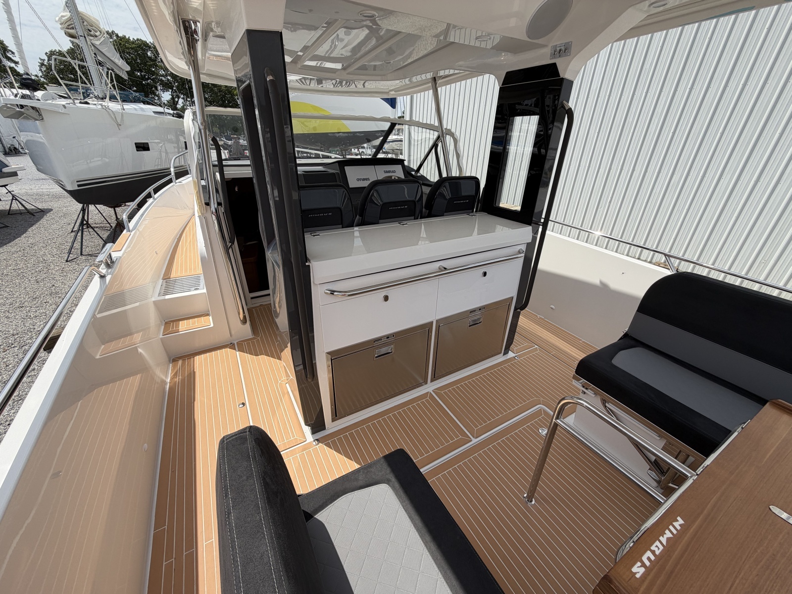 HULL 298 40ft Nimbus Yacht For Sale