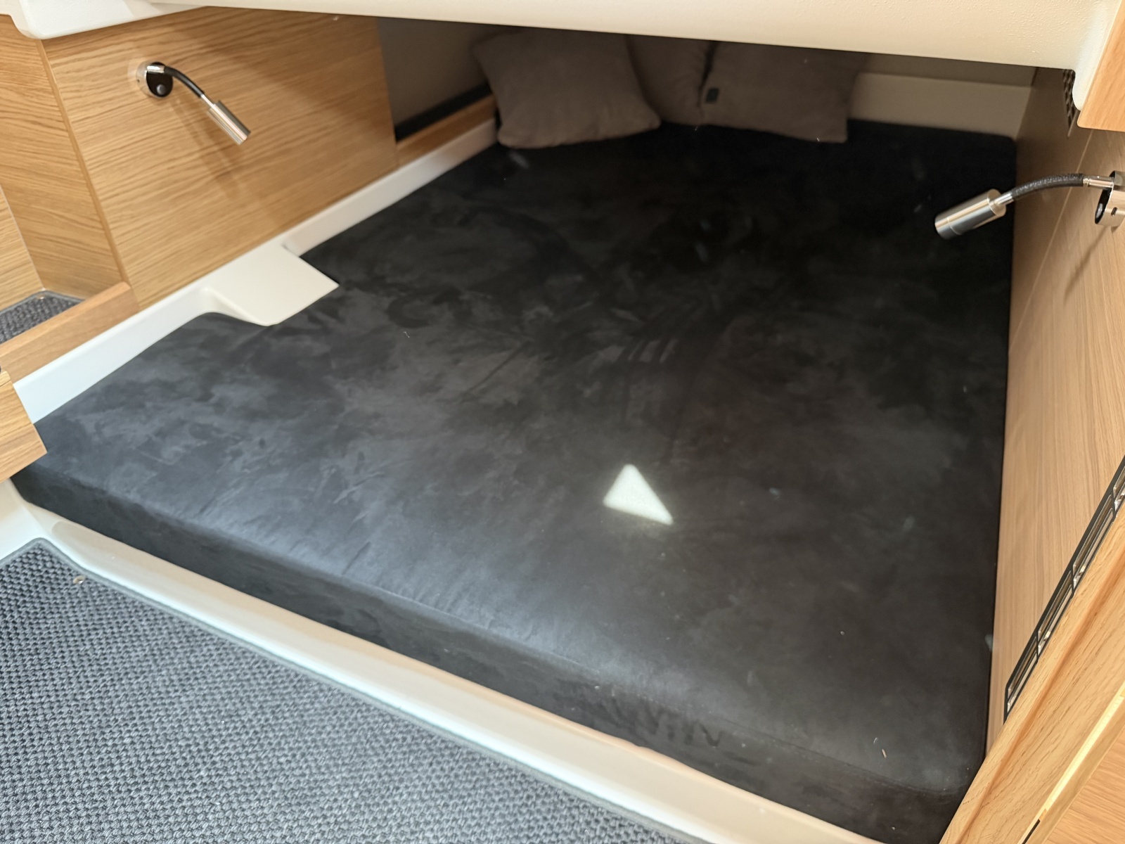HULL 298 40ft Nimbus Yacht For Sale