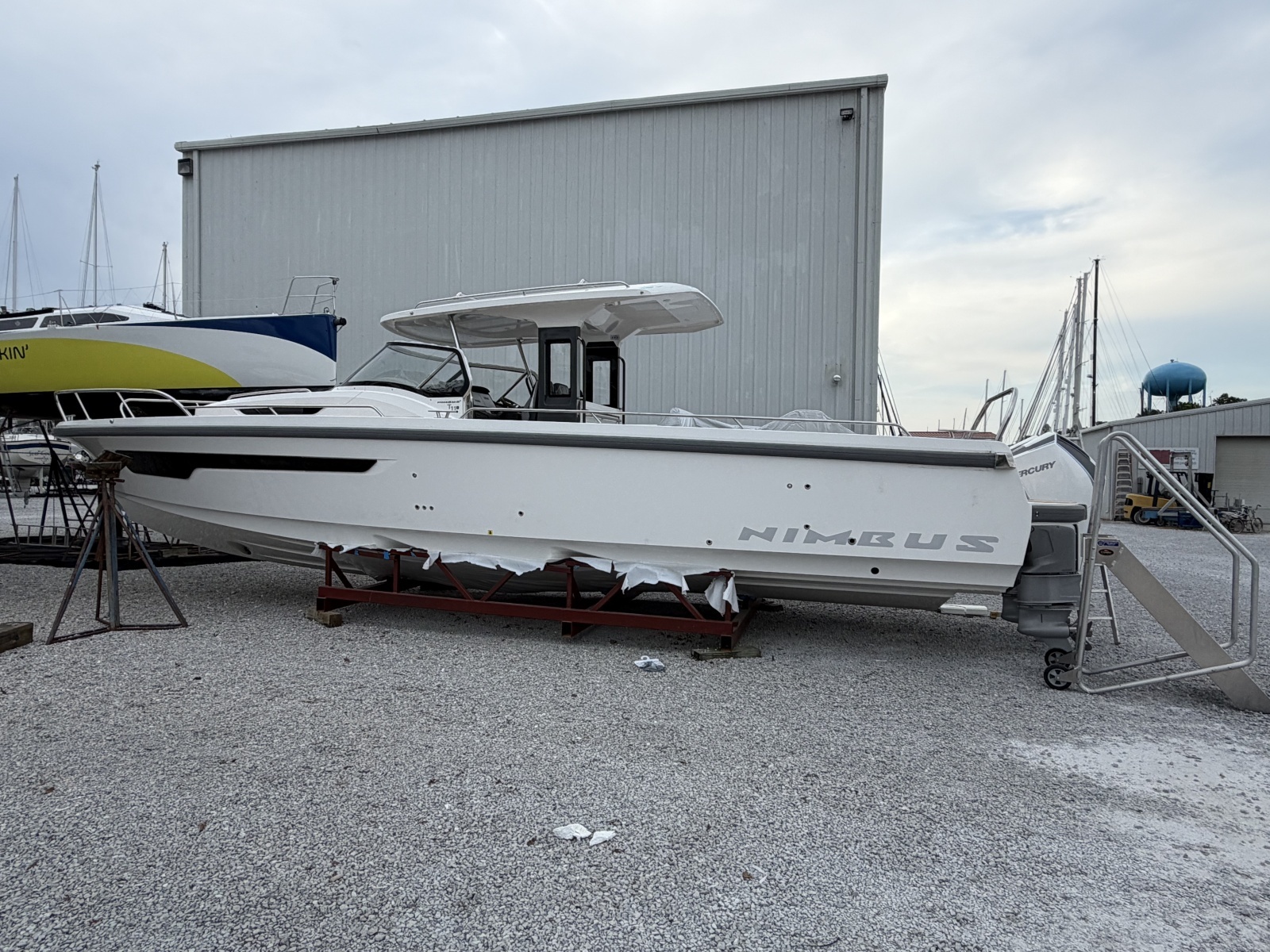 HULL 298 40ft Nimbus Yacht For Sale