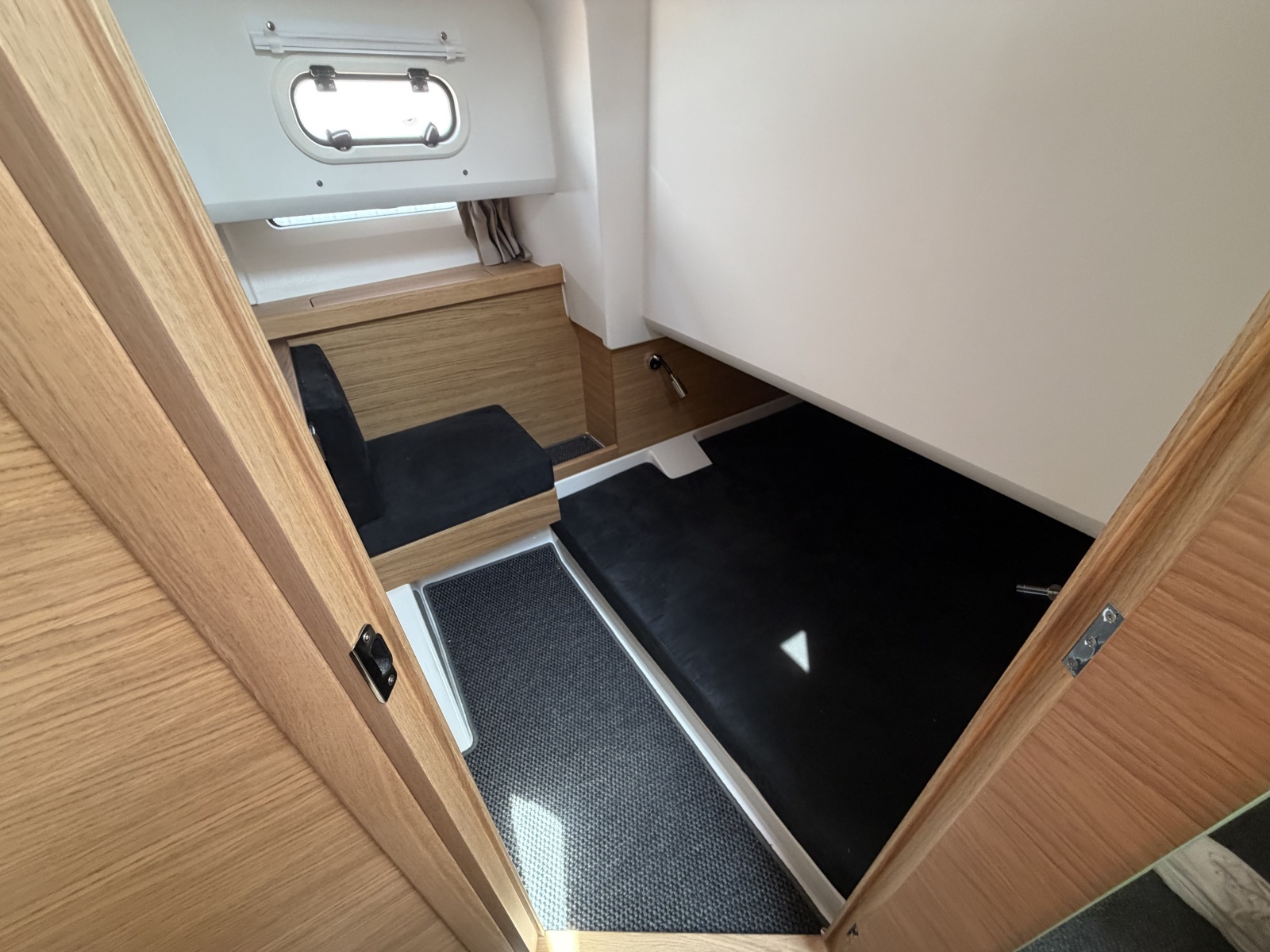 HULL 298 40ft Nimbus Yacht For Sale
