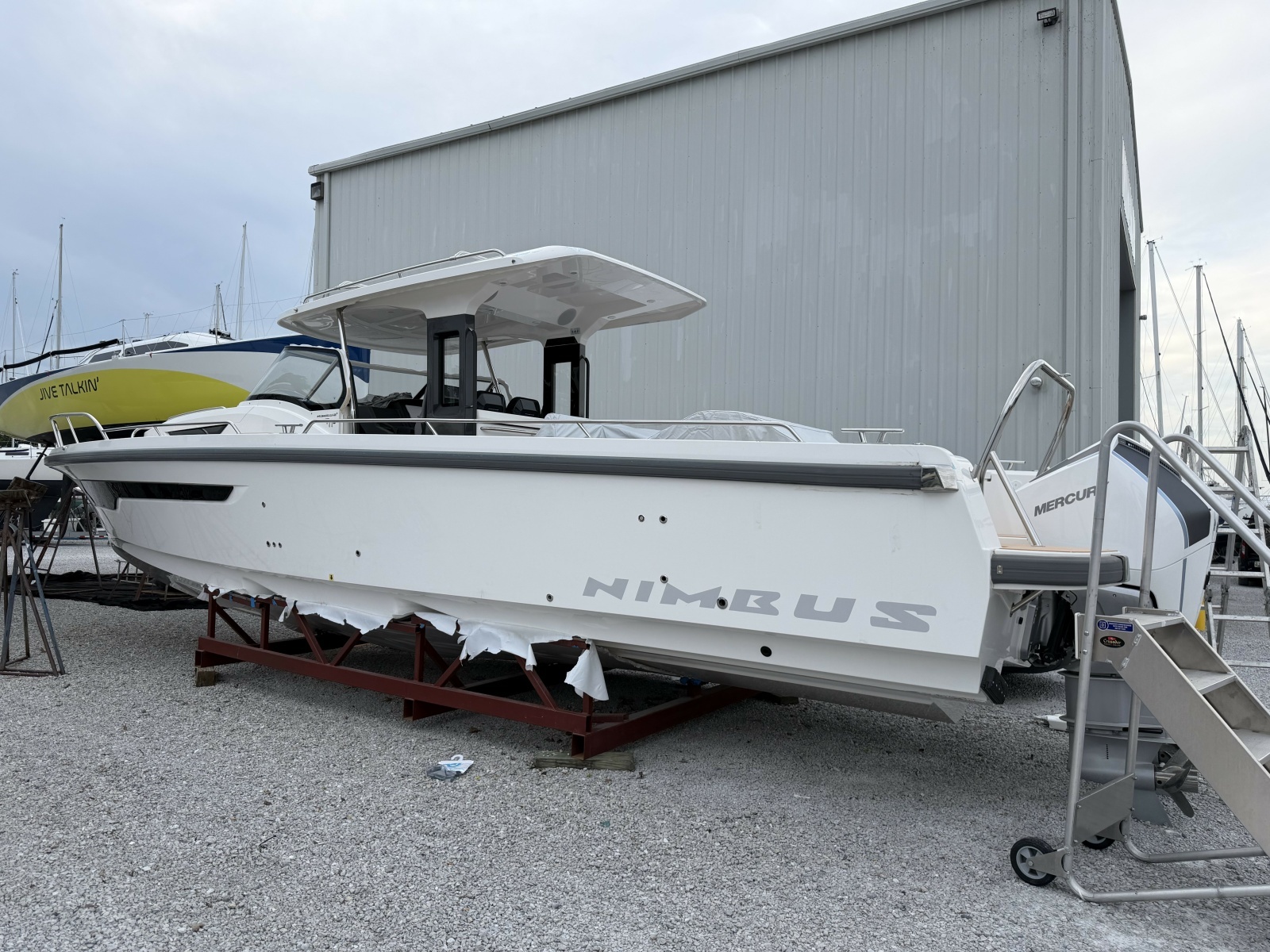 HULL 298 40ft Nimbus Yacht For Sale