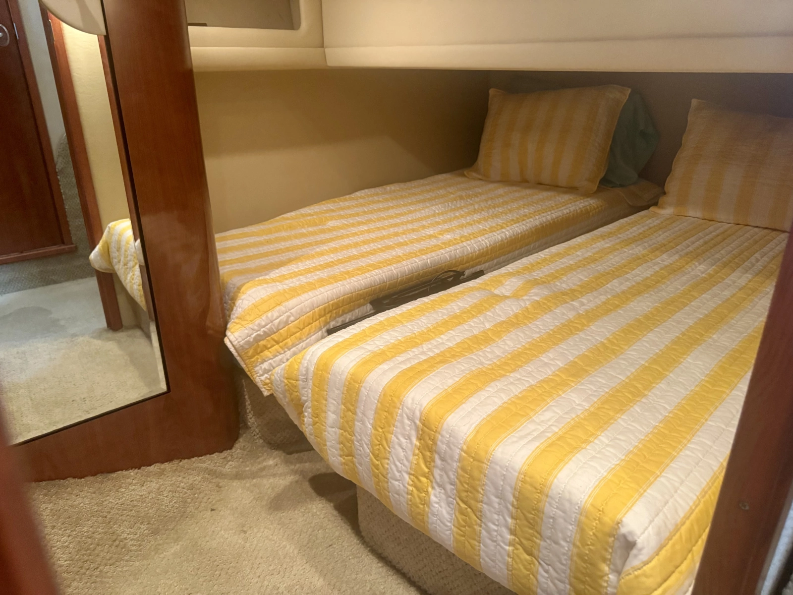 2003 Sea Ray 480 Motor Yacht