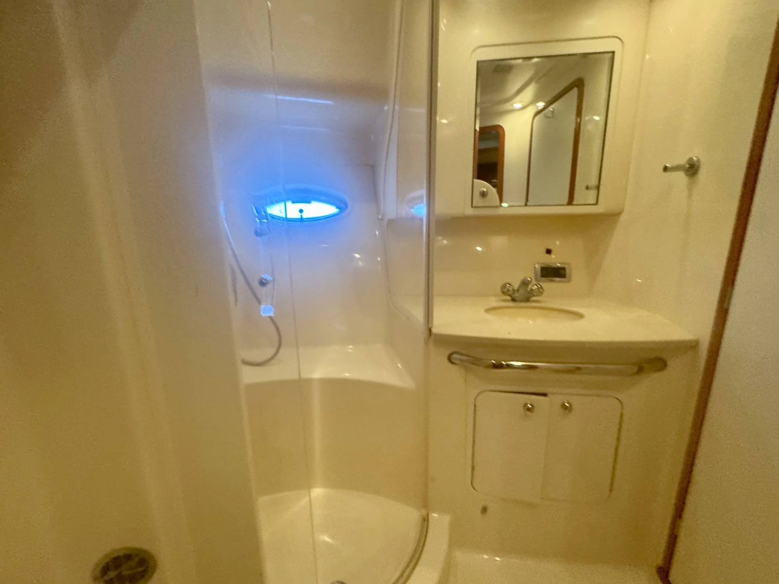 2003 Sea Ray 480 Motor Yacht