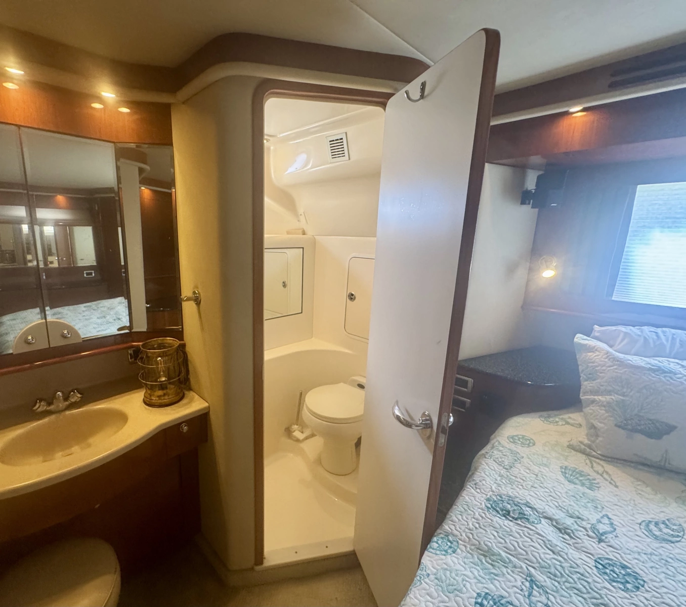 2003 Sea Ray 480 Motor Yacht