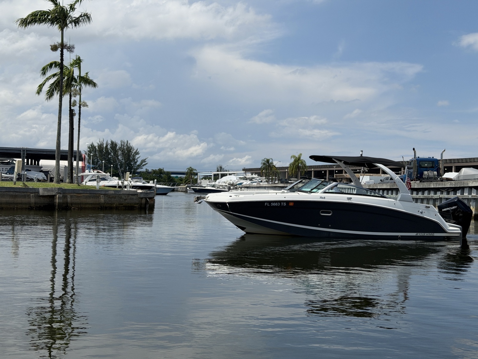 2023 Four Winns HD5 OB