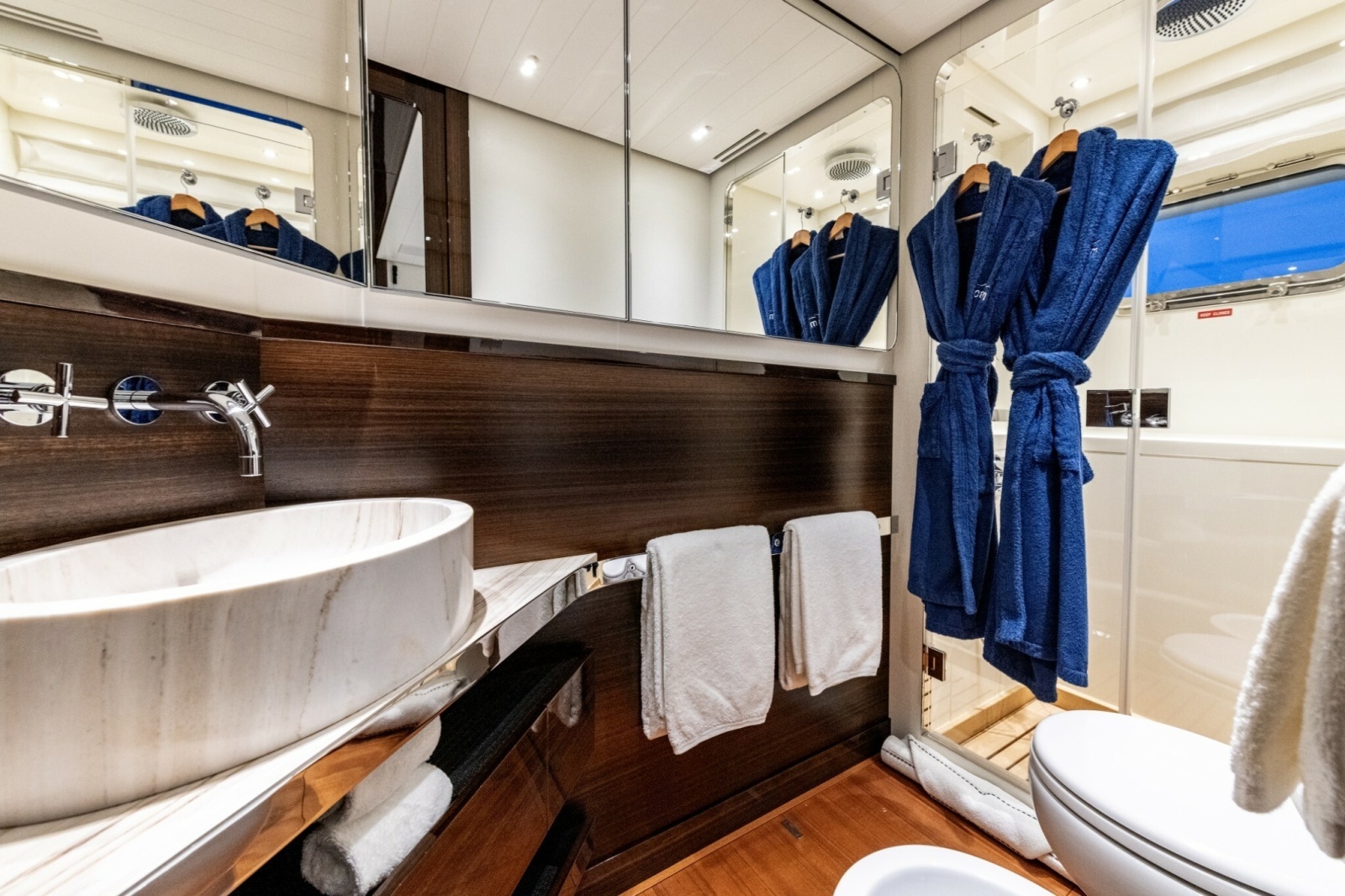 CALM 95ft Sanlorenzo Yacht For Sale
