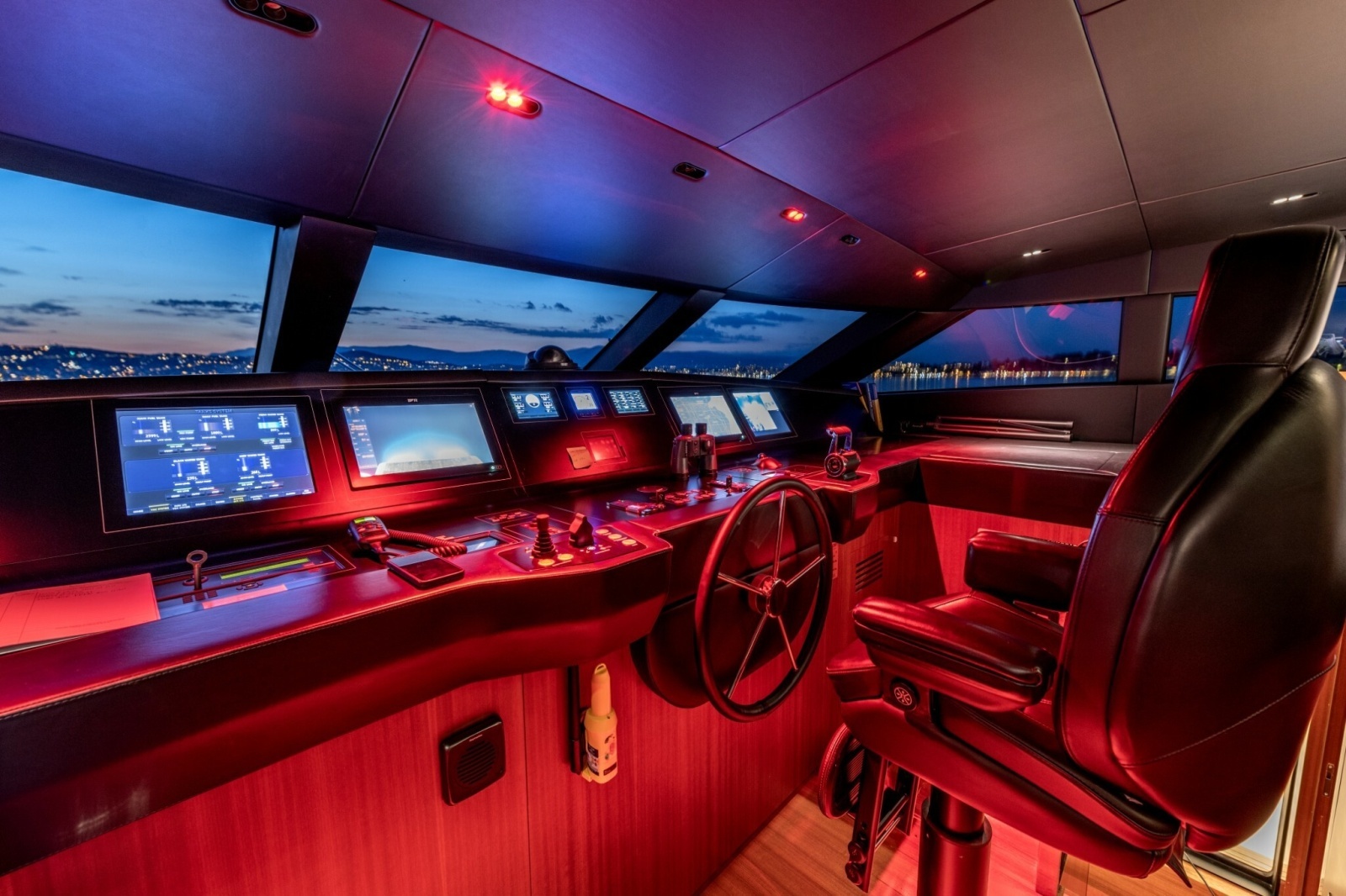 CALM 95ft Sanlorenzo Yacht For Sale