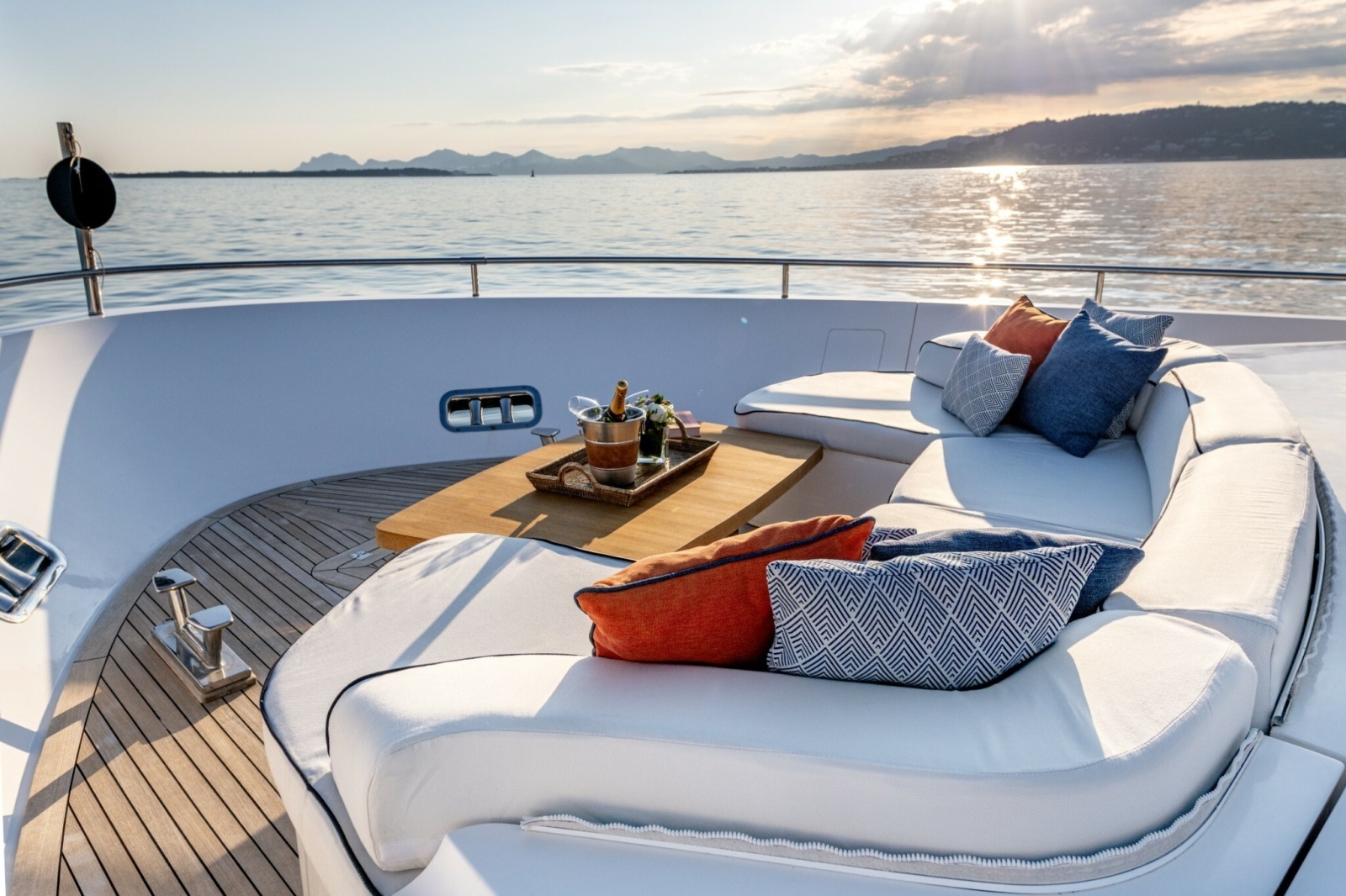 CALM 95ft Sanlorenzo Yacht For Sale