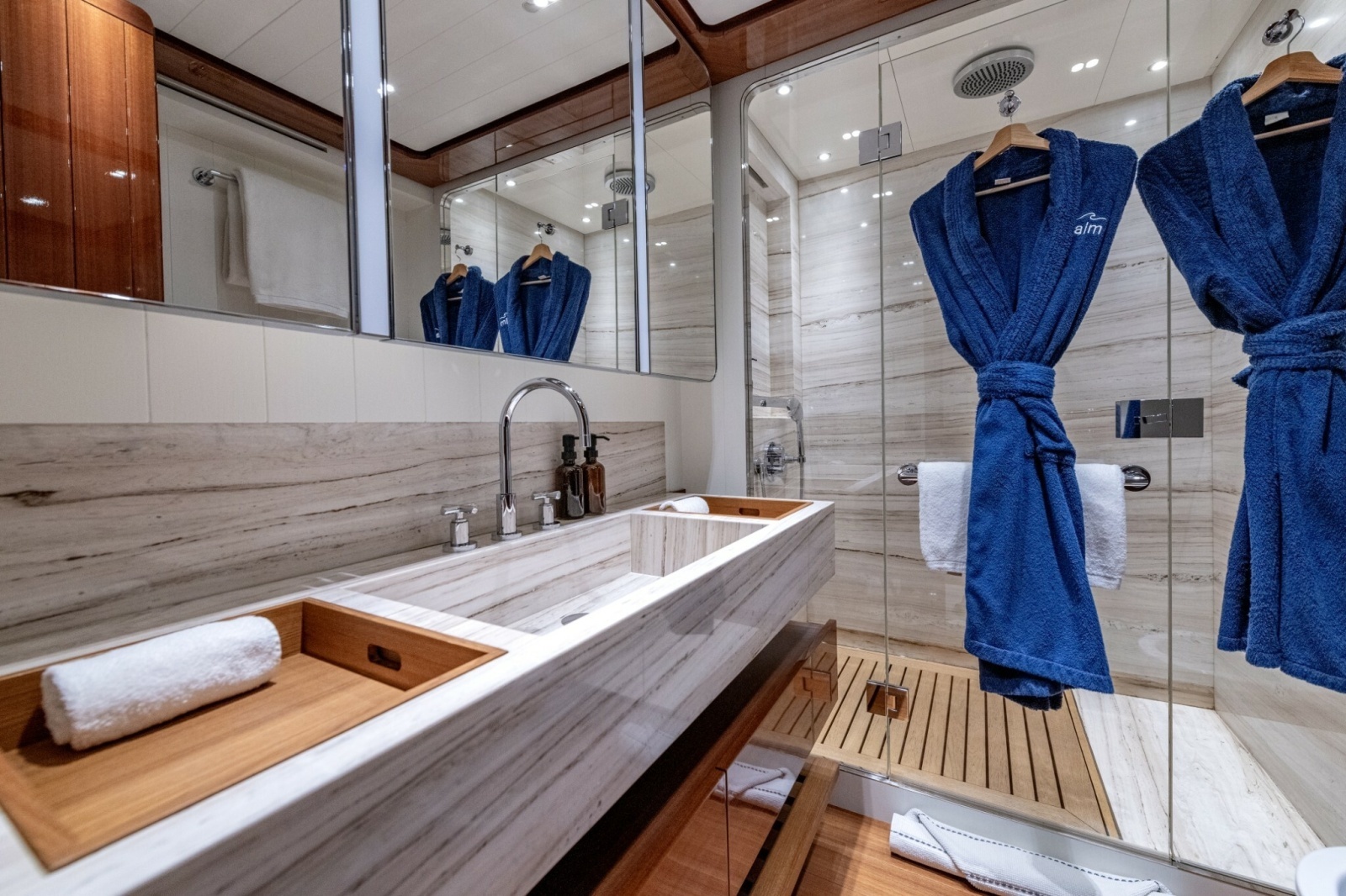 CALM 95ft Sanlorenzo Yacht For Sale