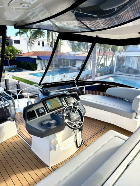 2022 Aquila Power Catamaran